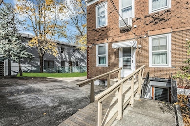 61-22 56th Dr, Flushing, NY 11378 - photo 5