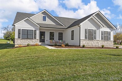 453 Chantilly Ct, Warrenton, MO 63383 - photo 2