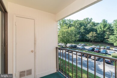 Elmont Condominium unit 312, Baltimore, MD 21215 - photo 6