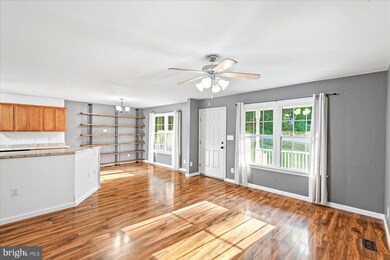 26477 Slash Pine Cir, Ruther Glen, VA 22546 - photo 5