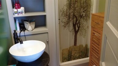 6 Grove St, Franklin, NH 03235 - photo 4