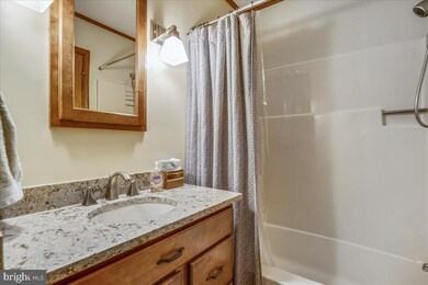 23036 Pine Needle Ct, California, MD 20619 - photo 6