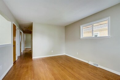 509 S Elmwood Ave, Waukegan, IL 60085 - photo 6