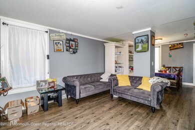 Living Room 3