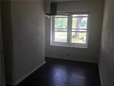Another bedroom or whatever is needed room with wo