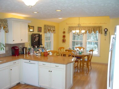 137 Peele Rd, Nashua, NH 03062 - photo 6