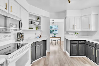 3151 Soaring Gulls Dr, 
 #2136. Las Vegas, Nv 891