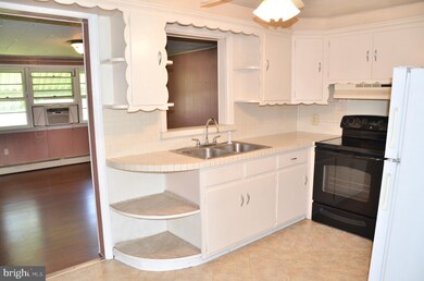 111 W Red Bank Ave, West Deptford, NJ 08096 - photo 3