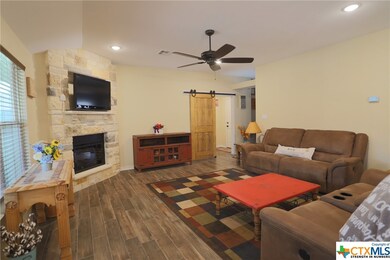 5641 Wagon Rd, Temple, TX 76502 - photo 3