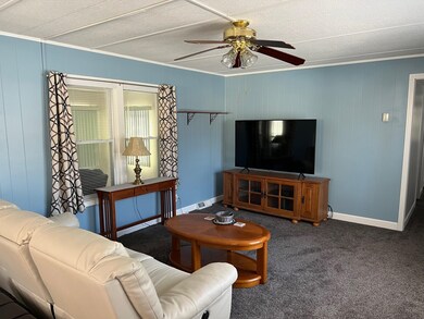 11 Circlefield Dr, Nashua, NH 03062 - photo 4