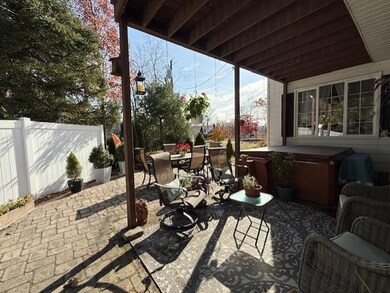 1114 Shadow Oaks Ln, Slatington, PA 18080 - photo 6