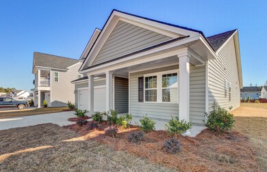 544 Yellow Leaf Ln, Summerville, SC 29486 - photo 2