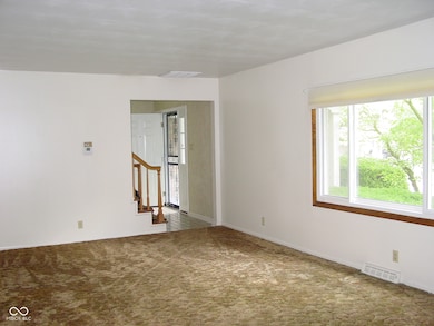 1808 Orchid Ct, Indianapolis, IN 46219 - photo 2