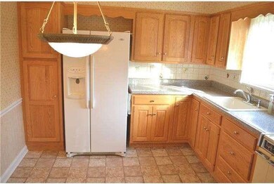 235 Waverly Rd, Morton, PA 19070 - photo 3