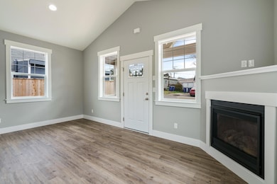 633 SE Quay Ave, Lincoln City, OR 97367 - photo 3