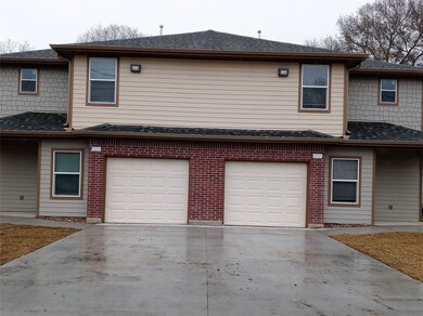 8212 Sealey St, Houston, TX 77088 - photo 2