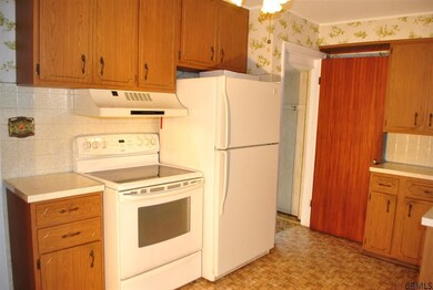 637 Lorraine Ave, Schenectady, NY 12303 - photo 5