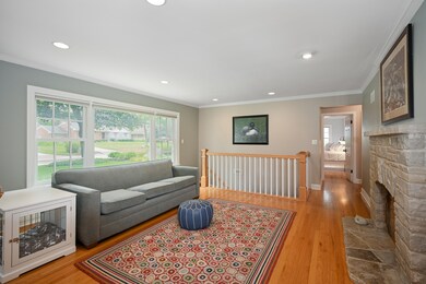 818 Gamon Rd, Wheaton, IL 60189 - photo 7