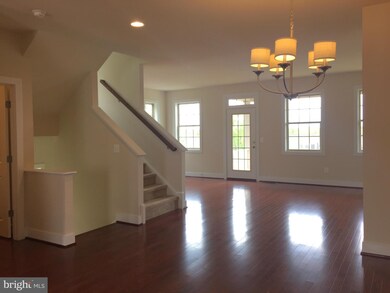 20500 Zolabeane Square, Sterling, VA 20165 - photo 3