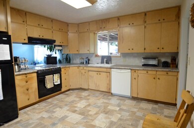 5 Spacious Kitchen