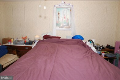 8222 Wycliffe Ct, Manassas, VA 20109 - photo 7