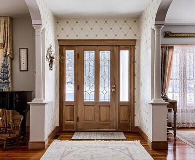 440 Salisbury St, Holden, MA 01520 - photo 4