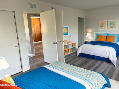 IMG_1543 - Kids Room - Standard - 8