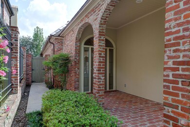 221 Oakleaf Drive-5