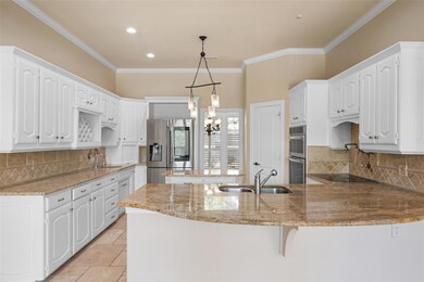 Beautiful kitchen with many upgrades