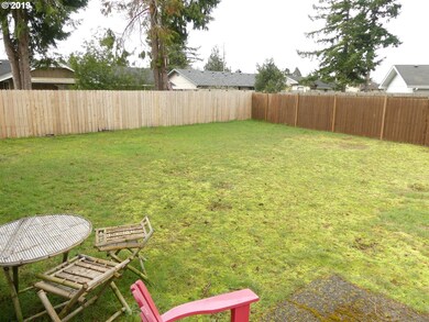 1941 Willow St, Florence, OR 97439 - photo 5