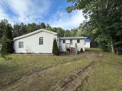 12416 W Lakeshore Dr unit 12416, Brimley, MI 49715 - photo 3