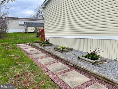 219 Deer Run Dr, Honey Brook, PA 19344 - photo 5