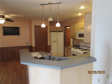 110 S John St, Atlanta, IN 46031 - photo 6