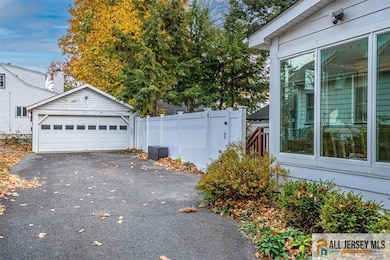 607 S 1st Ave, Highland Park, NJ 08904 - photo 5