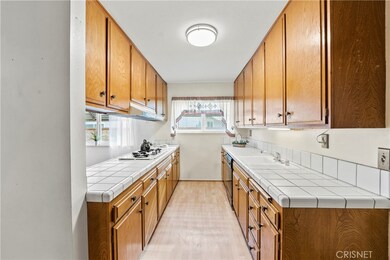 13210 De Foe Ave, Sylmar, CA 91342 - photo 7