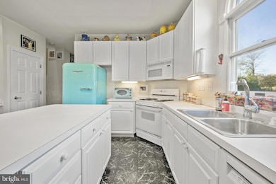 408 Willowbend Ct, Hockessin, DE 19707 - photo 4