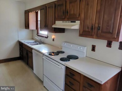 105 Broad St, Saint Georges, DE 19733 - photo 6