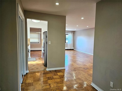 Dorchester Gardens unit 3C, New Rochelle, NY 10801 - photo 3