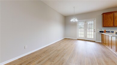 119 Hobbs St unit A, Blackshear, GA 31516 - photo 4