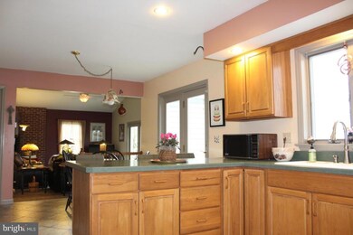 63 N Maple Ave, Leola, PA 17540 - photo 6