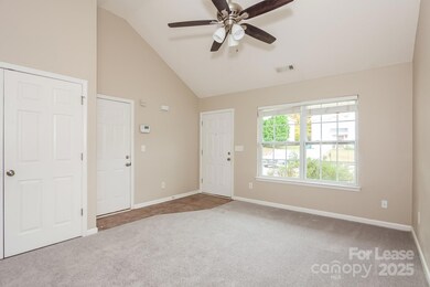 6138 Sid Crane Dr, Charlotte, NC 28216 - photo 4