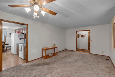 2010 S Beech St, Wichita, KS 67207 - photo 6