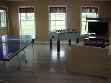 26 Daniel Ln, Berwick, PA 18603 - photo 5