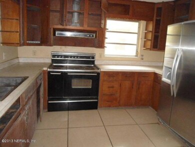 1277 Orton St, Jacksonville, FL 32205 - photo 4