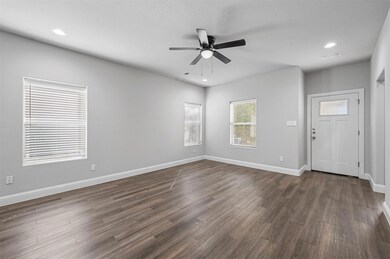 535 W Ford St, Denison, TX 75020 - photo 3