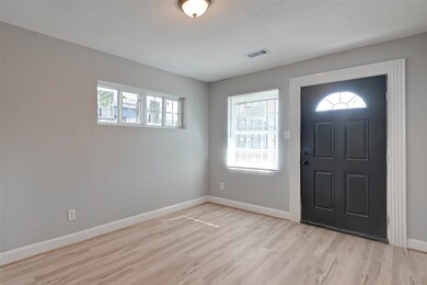 5121 Weaver Rd unit 1/2, Houston, TX 77016 - photo 7