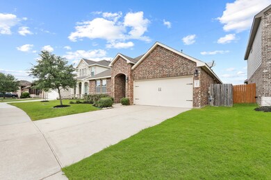 300 Kendall Crest Dr, Alvin, TX 77511 - photo 2