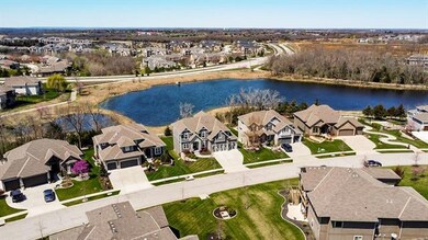 9767 Shady Bend Cir, Lenexa, KS 66227 - photo 4