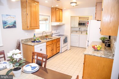 1139 Mchenry Dr, Glen Burnie, MD 21061 - photo 4