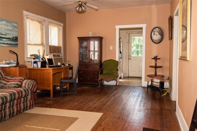 1211 King St, Houston, TX 77022 - photo 3